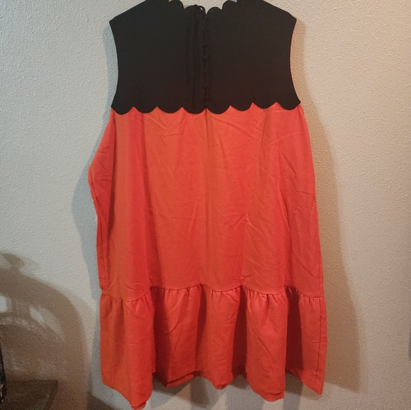 NWT Victoria Beckham Mini Dress Scalloped Mock Neck Peplum Bottom 3xl - Picture 2 of 3